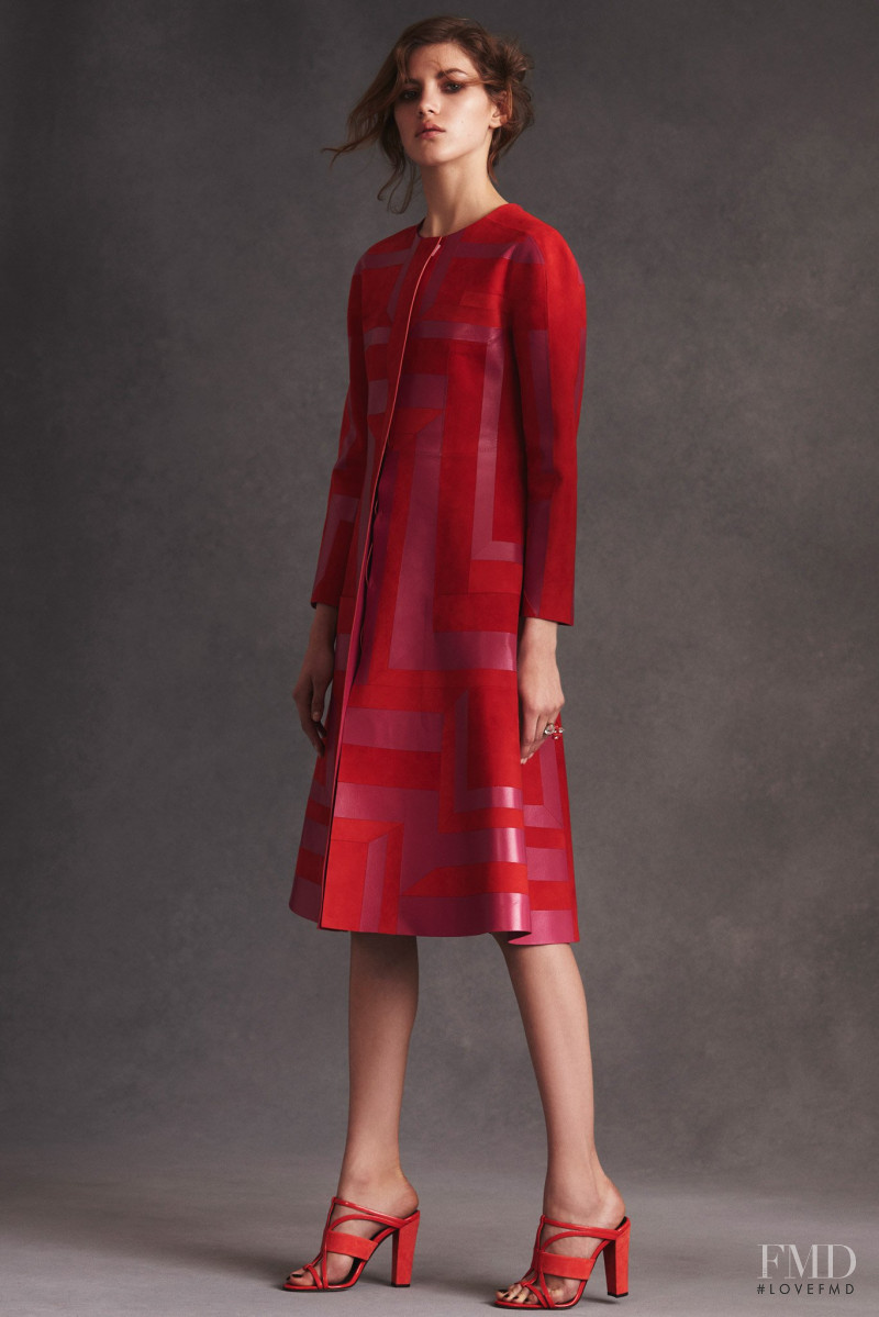 Valery Kaufman featured in  the Oscar de la Renta lookbook for Resort 2016