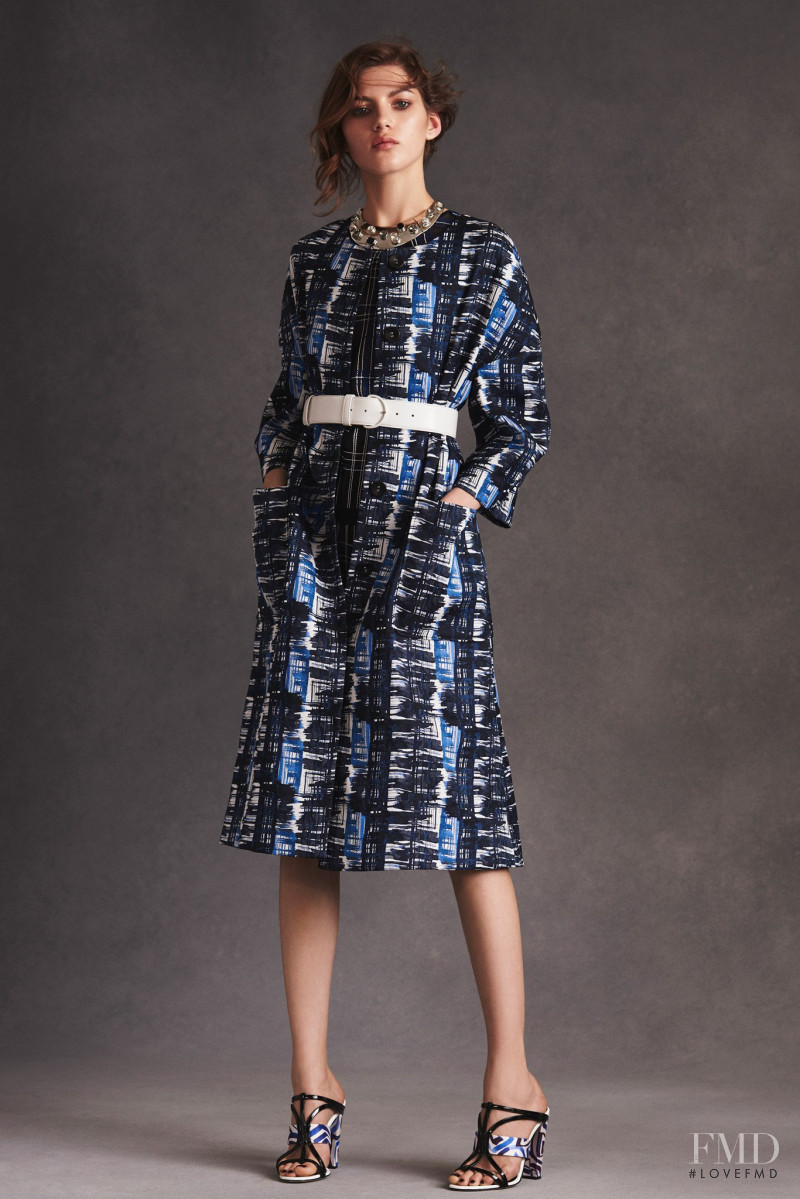 Valery Kaufman featured in  the Oscar de la Renta lookbook for Resort 2016