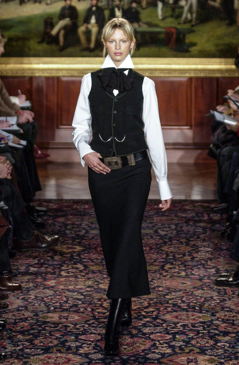 Karolina Kurkova featured in  the Ralph Lauren Collection fashion show for Autumn/Winter 2002