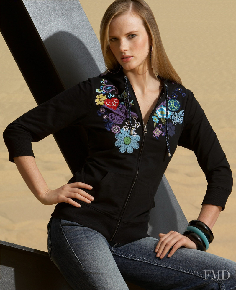 Anne Vyalitsyna featured in  the Macy\'s catalogue for Spring/Summer 2008