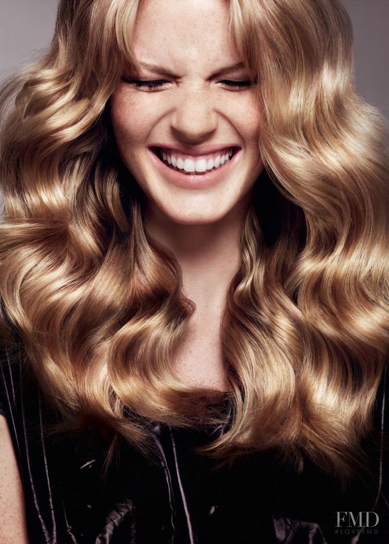 Anne Vyalitsyna featured in  the Schwarzkopf Caravan Glam advertisement for Spring/Summer 2009