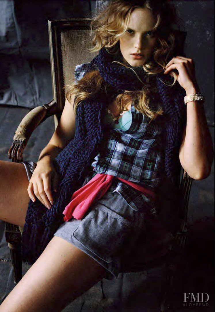 Anne Vyalitsyna featured in  the Oysho advertisement for Autumn/Winter 2009