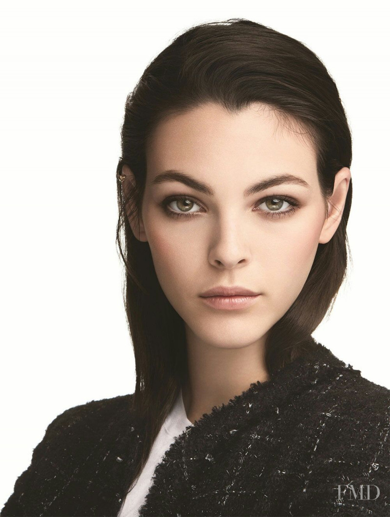 Vittoria Ceretti featured in  the Chanel Beauty Le Teint Ultra advertisement for Spring/Summer 2018