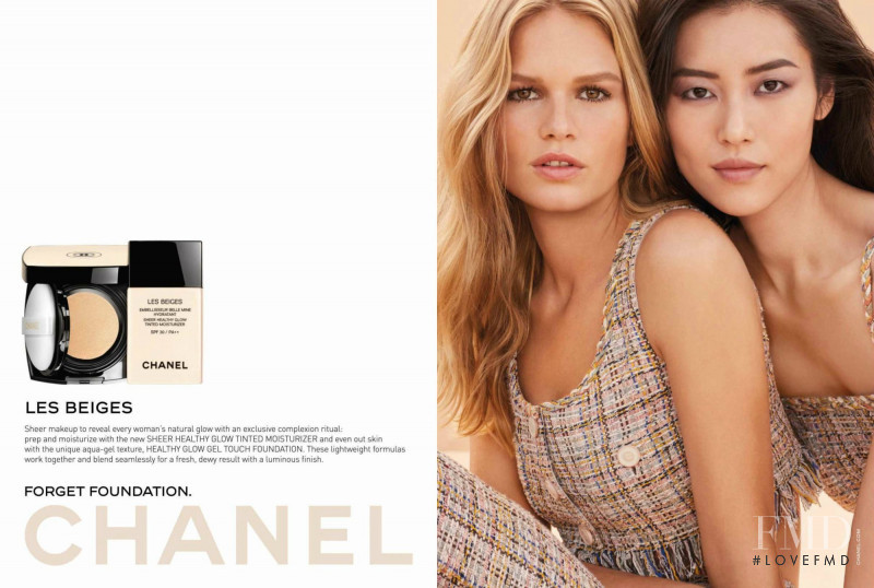 Anna Ewers featured in  the Chanel Beauty Les Beiges advertisement for Spring/Summer 2018
