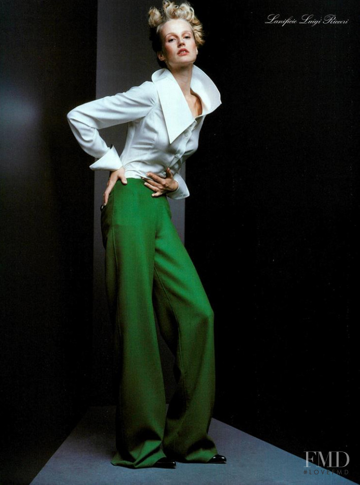 Esther de Jong featured in  the Gianfranco Ferré advertisement for Autumn/Winter 1999