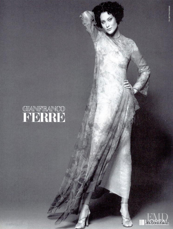 Shalom Harlow featured in  the Gianfranco Ferré advertisement for Autumn/Winter 1994