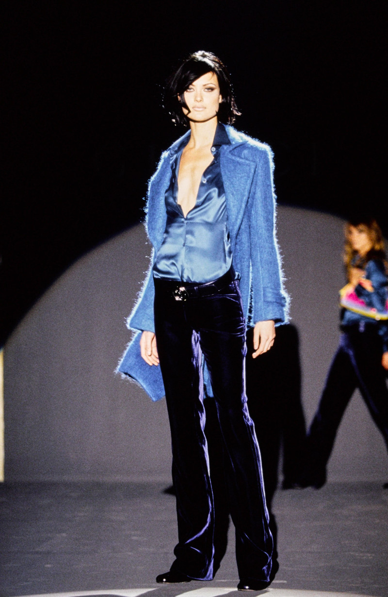 Shalom Harlow featured in  the Gucci fashion show for Autumn/Winter 1995