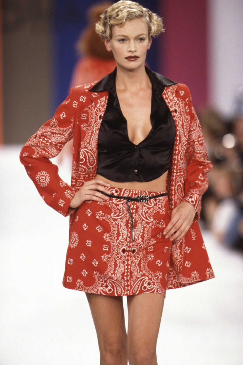 Todd Oldham fashion show for Spring/Summer 1995