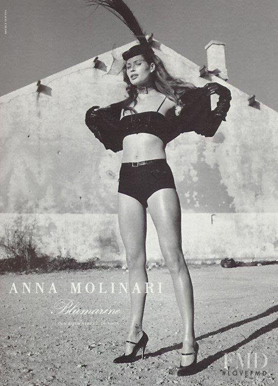 Carre Otis featured in  the Anna Molinari advertisement for Spring/Summer 1995