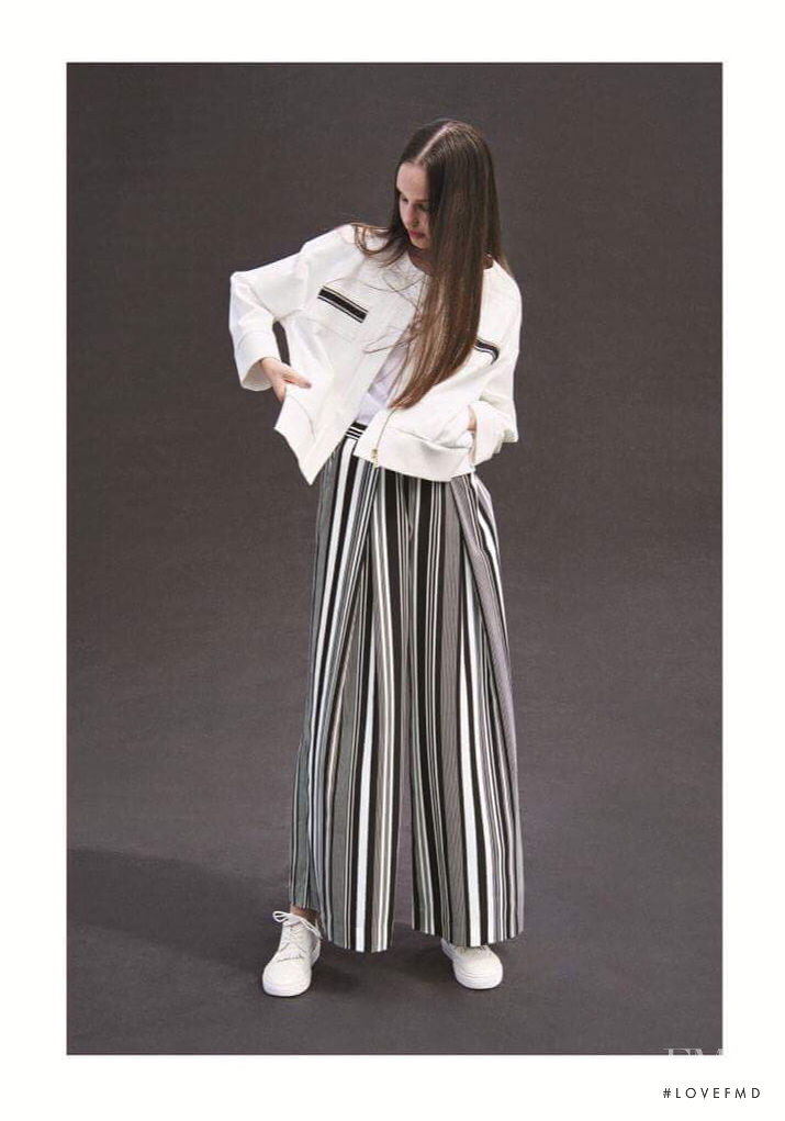 Noemi Jonas featured in  the Ritsuko Shirahama lookbook for Spring/Summer 2017