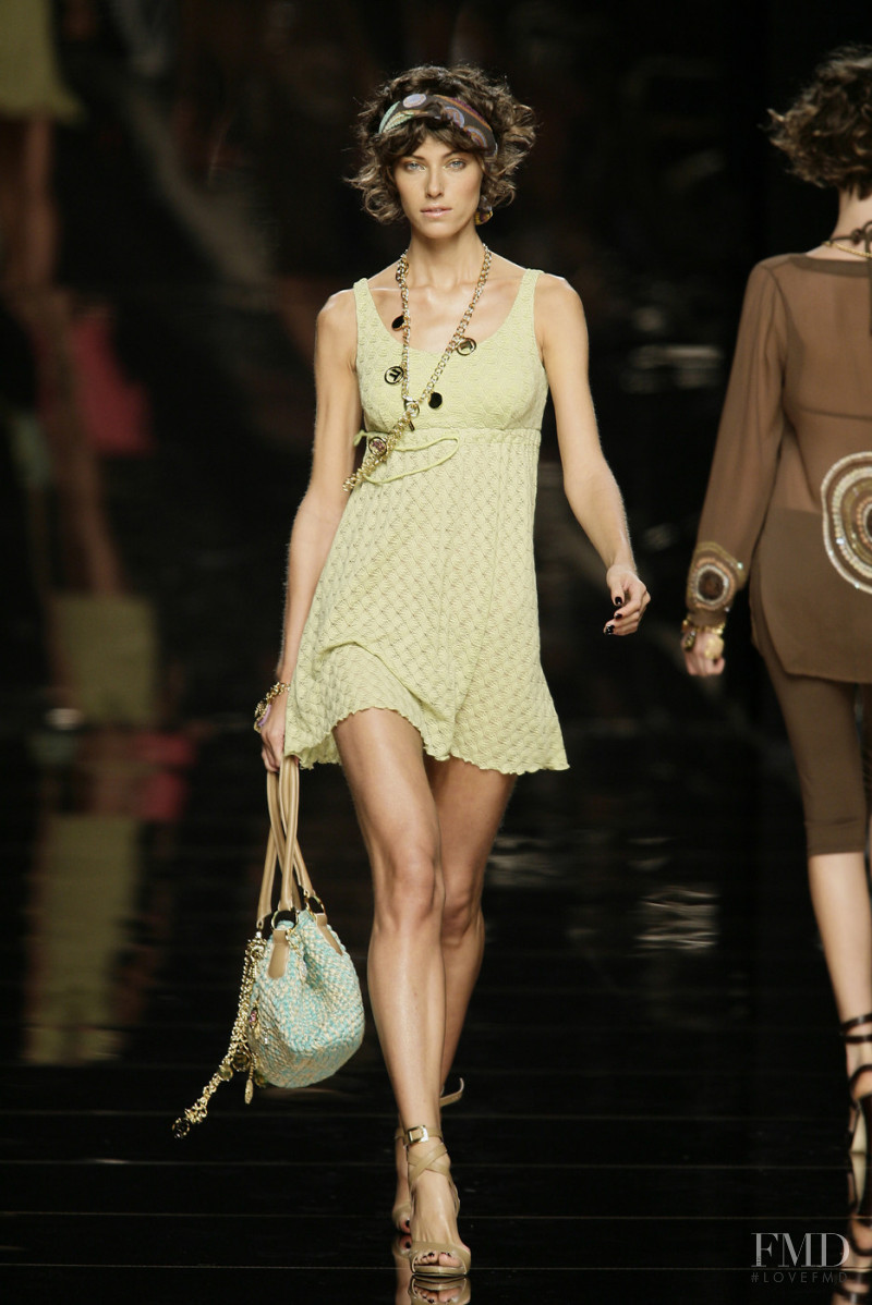 Nadejda Savcova featured in  the Fisico fashion show for Spring/Summer 2007
