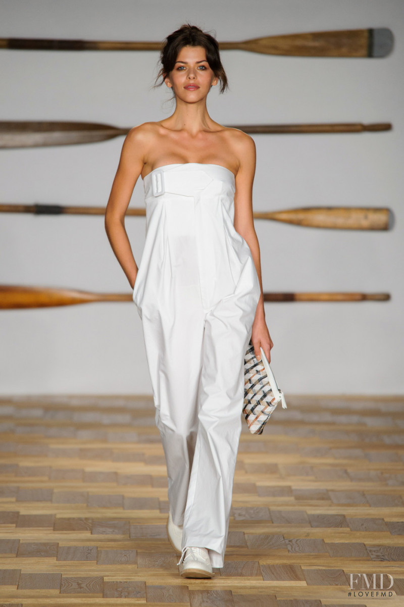 Georgia Fowler featured in  the DAKS fashion show for Spring/Summer 2018