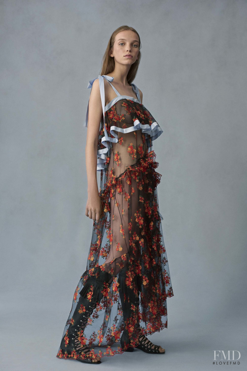 Jamilla Hoogenboom featured in  the Philosophy di Lorenzo Serafini lookbook for Resort 2017