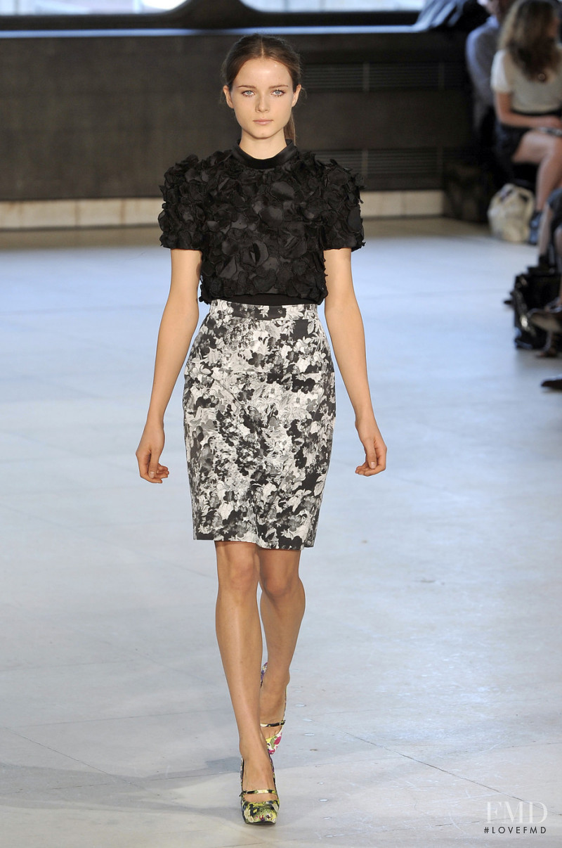 Anna de Rijk featured in  the Erdem fashion show for Spring/Summer 2010