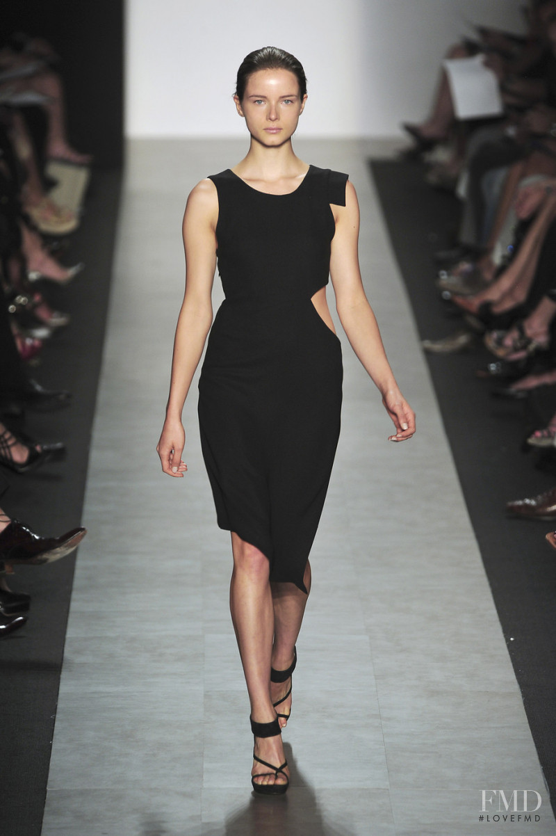 Anna de Rijk featured in  the Max Azria fashion show for Spring/Summer 2010