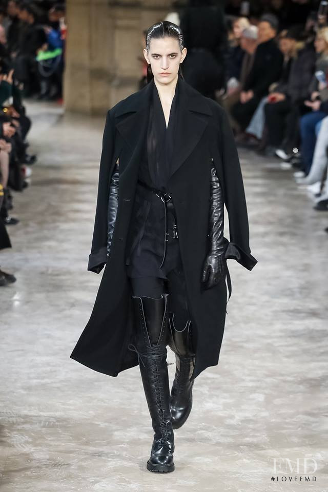 Ann Demeulemeester fashion show for Autumn/Winter 2018