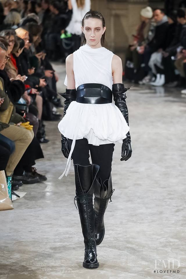 Ann Demeulemeester fashion show for Autumn/Winter 2018