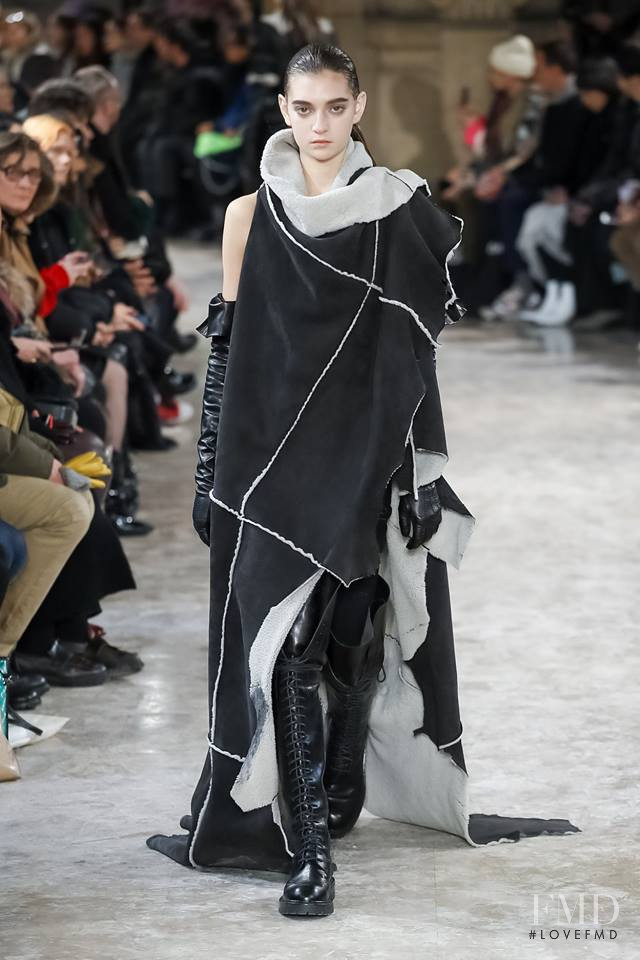 Ann Demeulemeester fashion show for Autumn/Winter 2018