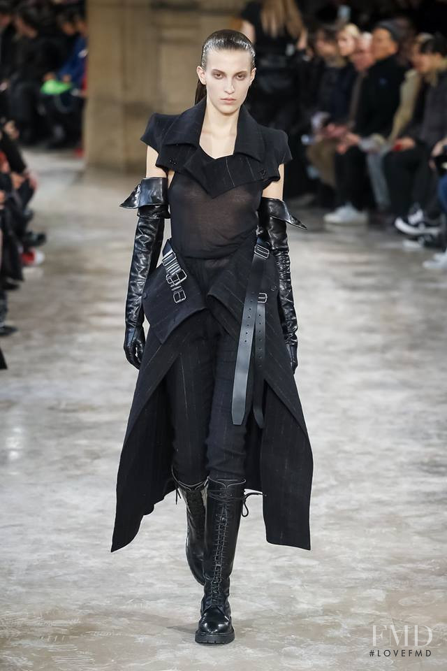 Ann Demeulemeester fashion show for Autumn/Winter 2018