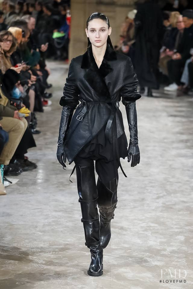 Ann Demeulemeester fashion show for Autumn/Winter 2018