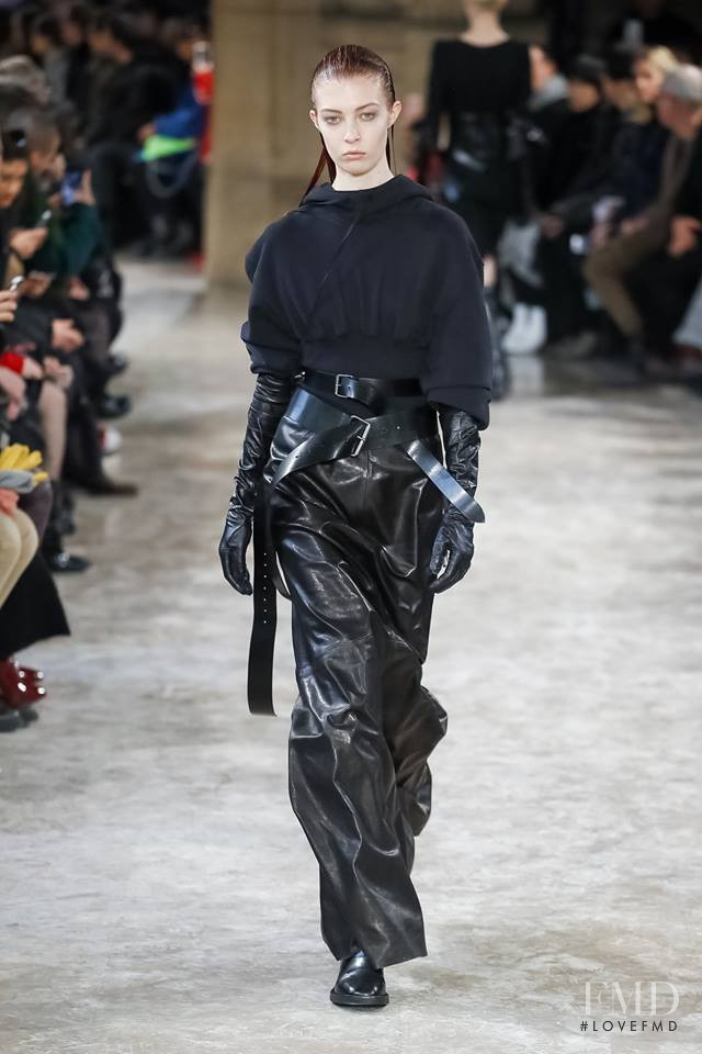 Ann Demeulemeester fashion show for Autumn/Winter 2018