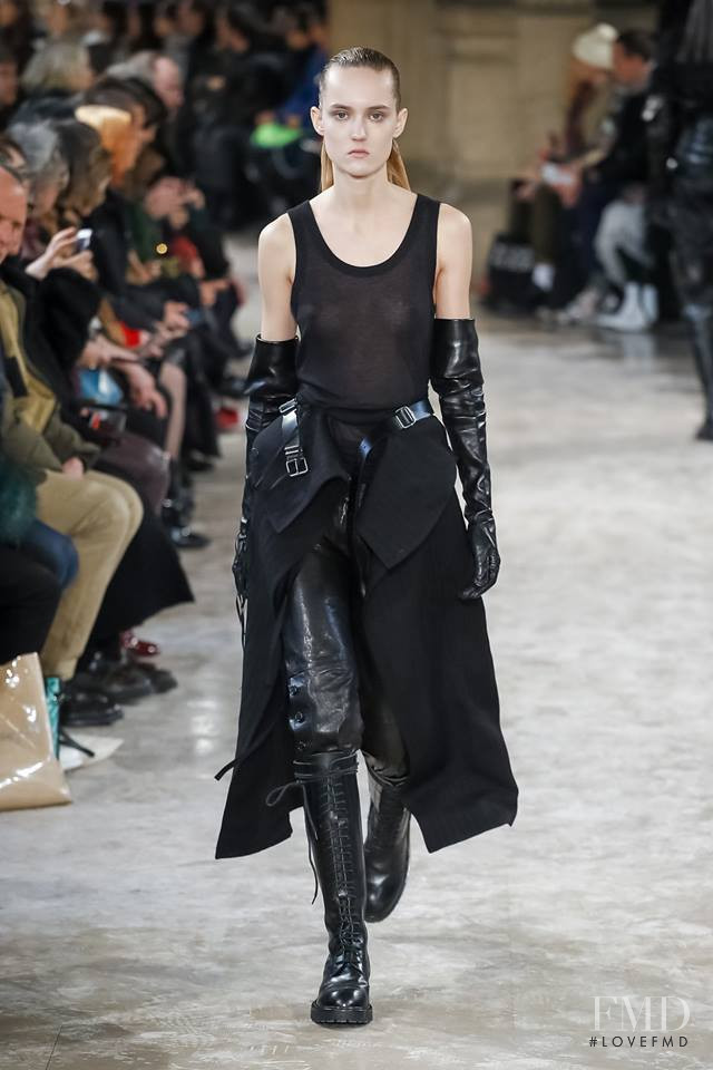 Ann Demeulemeester fashion show for Autumn/Winter 2018