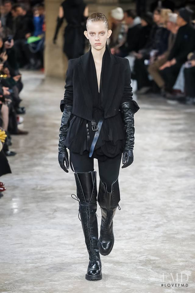 Ann Demeulemeester fashion show for Autumn/Winter 2018