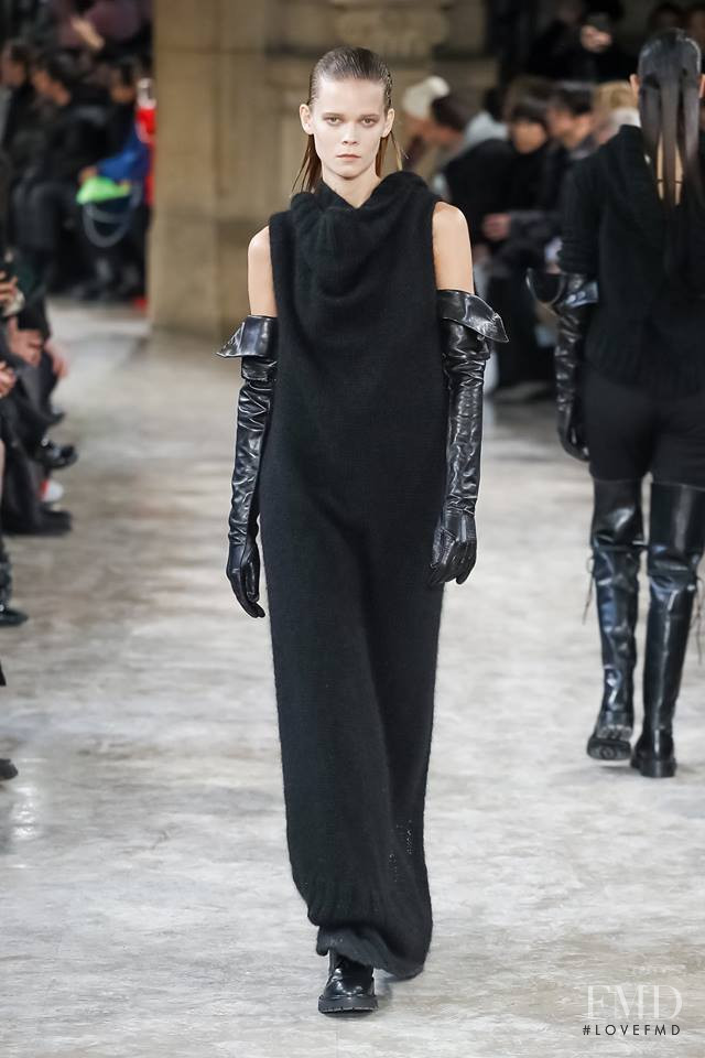 Ann Demeulemeester fashion show for Autumn/Winter 2018