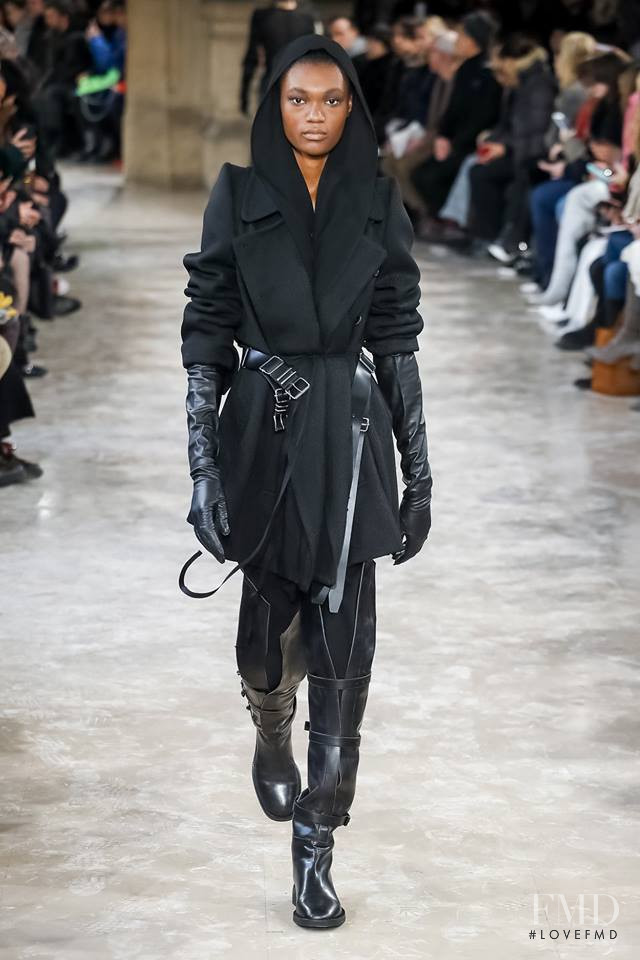 Ann Demeulemeester fashion show for Autumn/Winter 2018