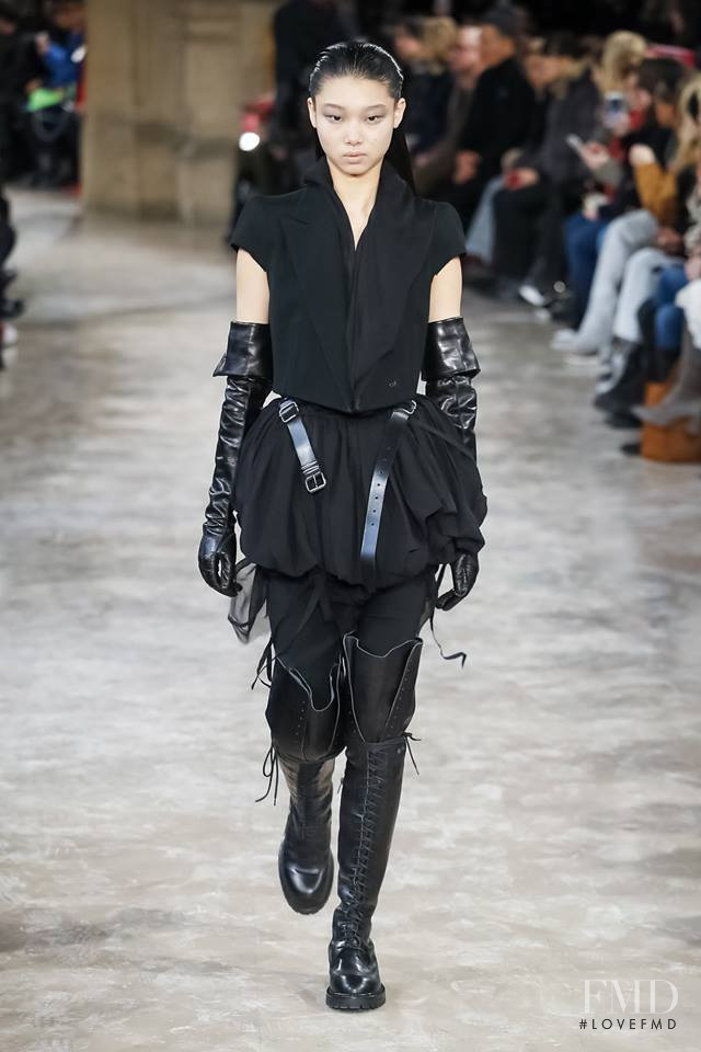 Ann Demeulemeester fashion show for Autumn/Winter 2018