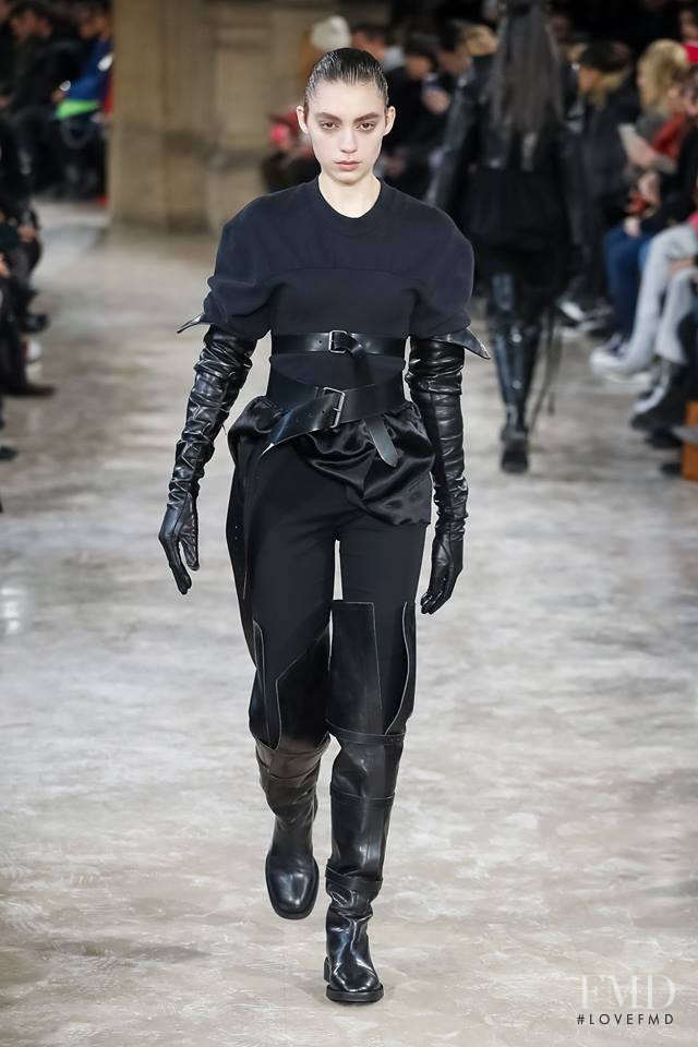 Ann Demeulemeester fashion show for Autumn/Winter 2018