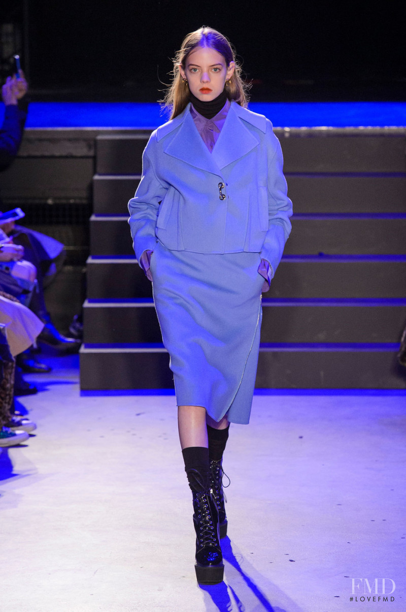 Mariana Zaragoza featured in  the Masha Ma fashion show for Autumn/Winter 2018