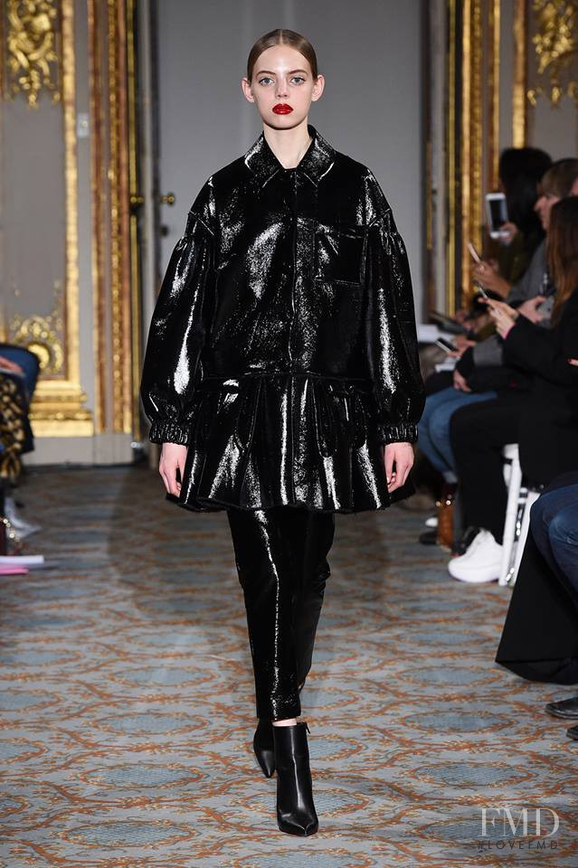 Mariana Zaragoza featured in  the Huishan Zhang fashion show for Autumn/Winter 2018