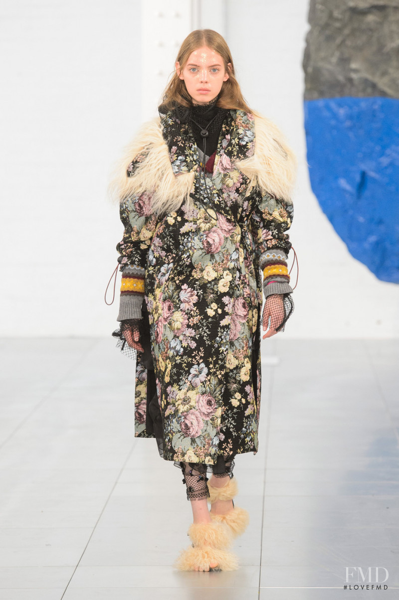 Mariana Zaragoza featured in  the Preen by Thornton Bregazzi fashion show for Autumn/Winter 2018