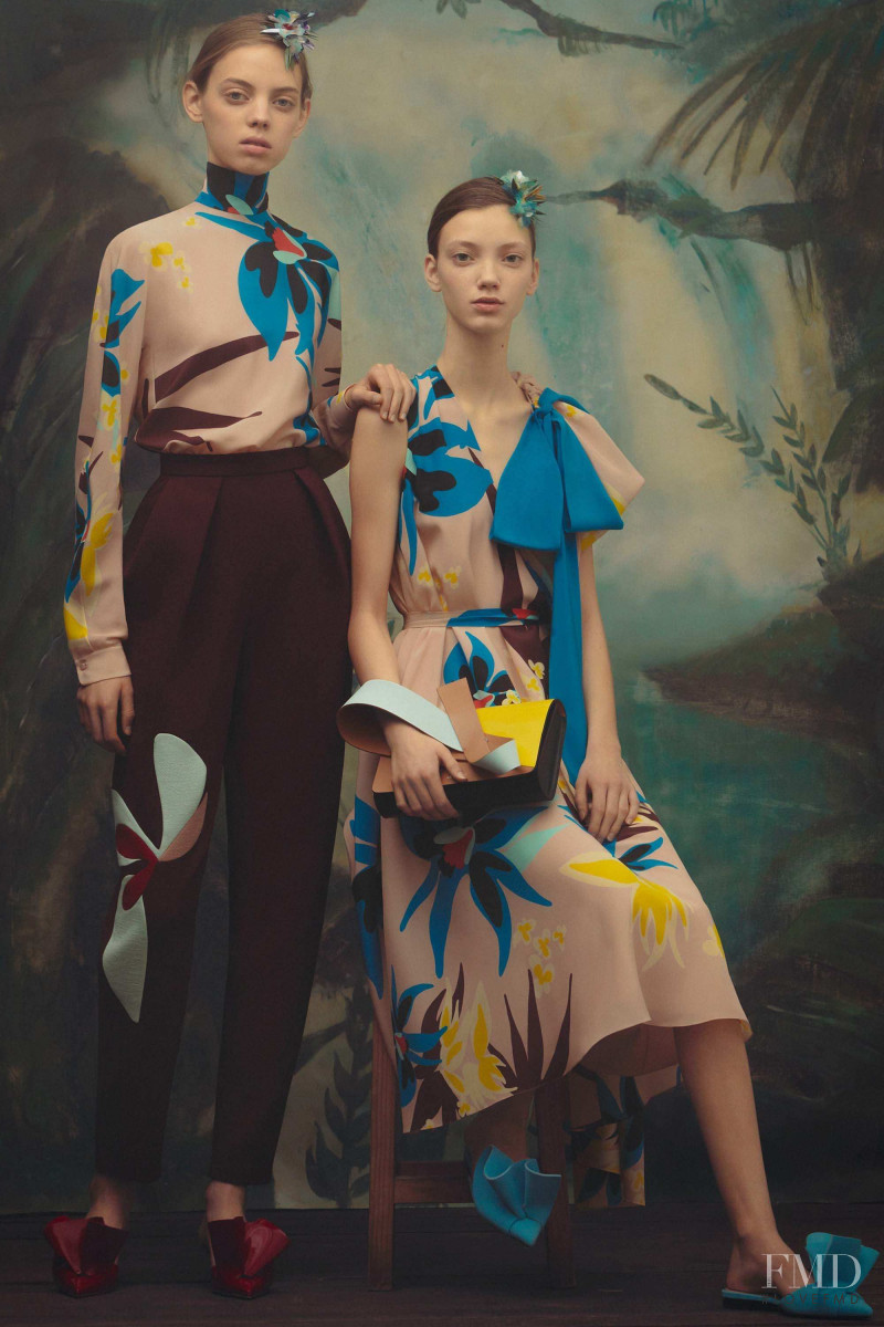 Arisha Kriukova featured in  the Delpozo lookbook for Pre-Fall 2018