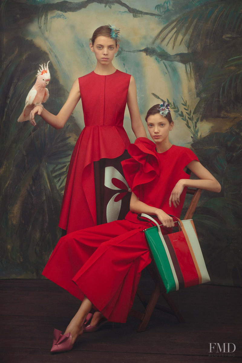 Arisha Kriukova featured in  the Delpozo lookbook for Pre-Fall 2018