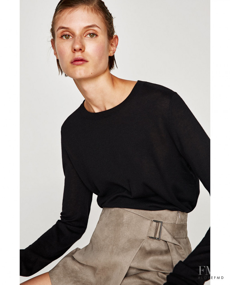 Alicia Holtz featured in  the Zara lookbook for Pre-Fall 2017