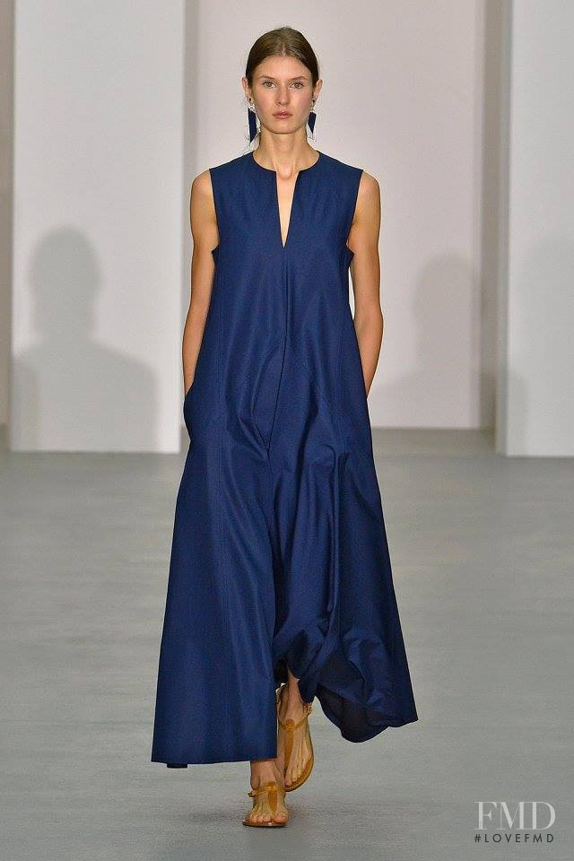 Alicia Holtz featured in  the Jasper Conran fashion show for Spring/Summer 2017