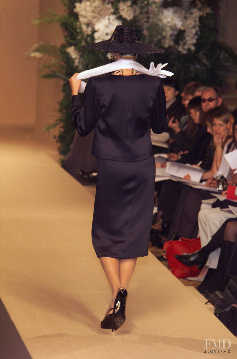 Saint Laurent fashion show for Spring/Summer 2001