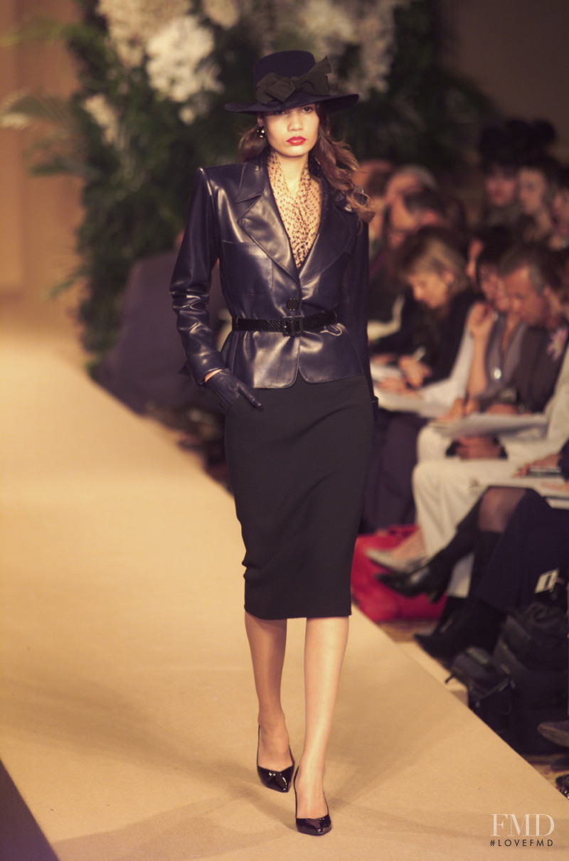 Saint Laurent fashion show for Spring/Summer 2001