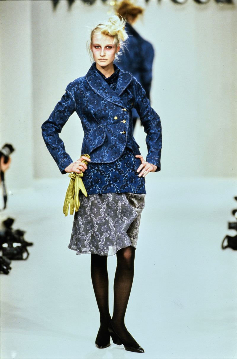 Esther de Jong featured in  the Vivienne Westwood Red Label fashion show for Autumn/Winter 1996