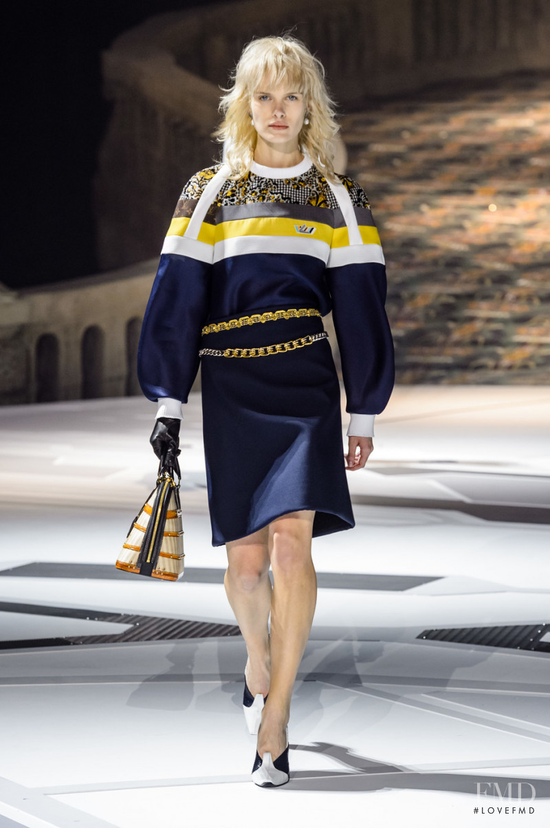 Sarah Elise Agee featured in  the Louis Vuitton fashion show for Autumn/Winter 2018
