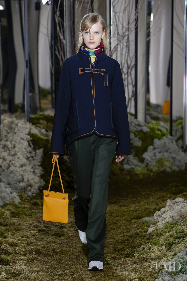 Hannah Motler featured in  the Hermès fashion show for Pre-Fall 2018