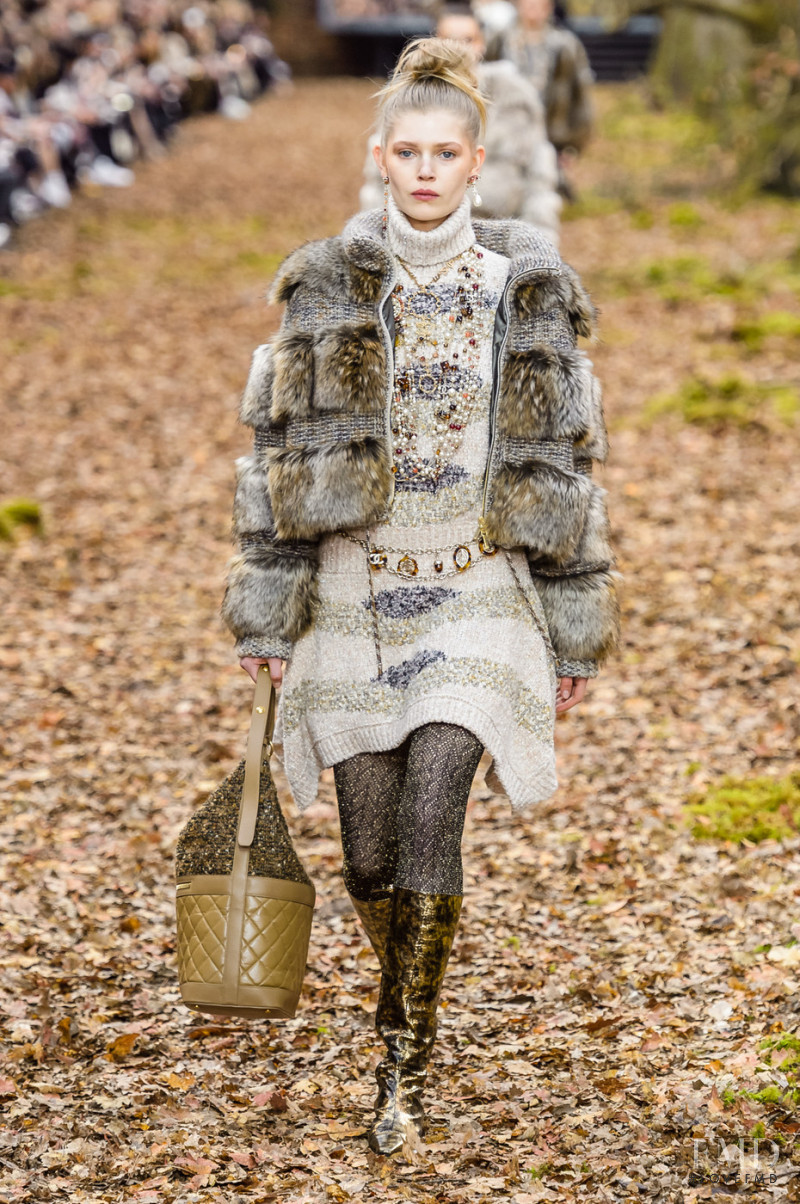 Ola Rudnicka featured in  the Chanel fashion show for Autumn/Winter 2018