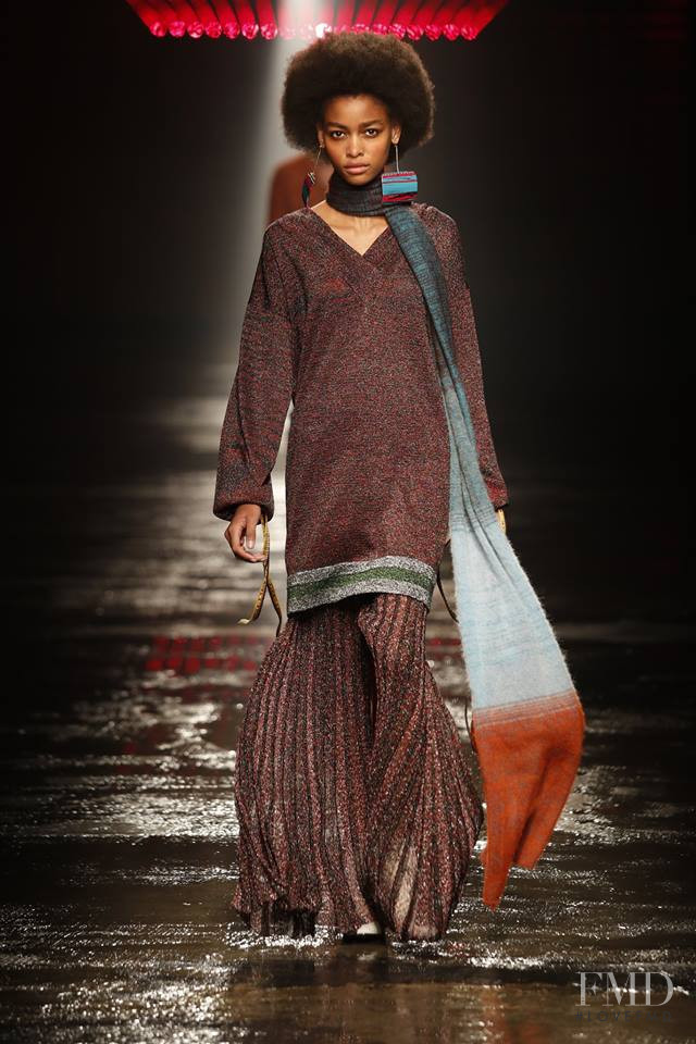 Blesnya Minher featured in  the Missoni fashion show for Autumn/Winter 2018