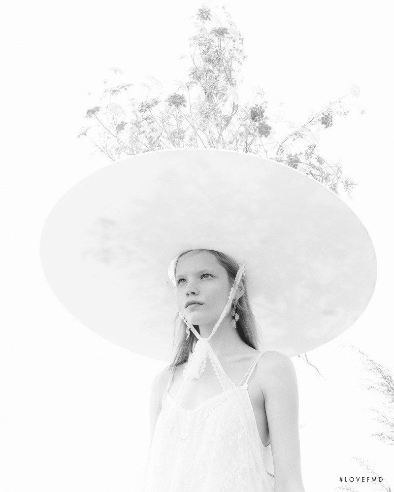 Ban Xiao Xue advertisement for Spring/Summer 2018