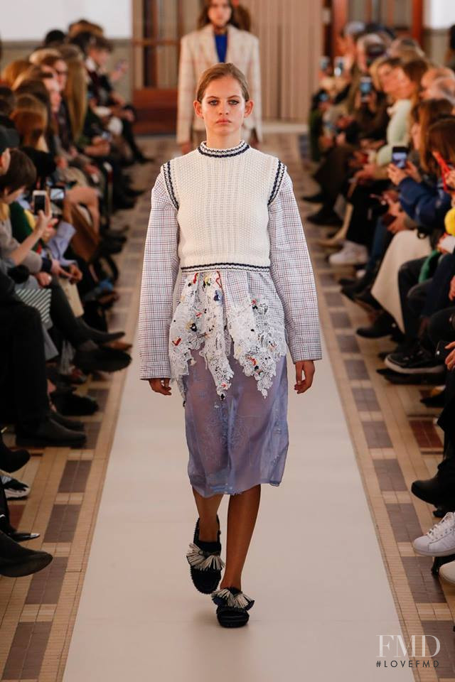 Carven fashion show for Autumn/Winter 2018