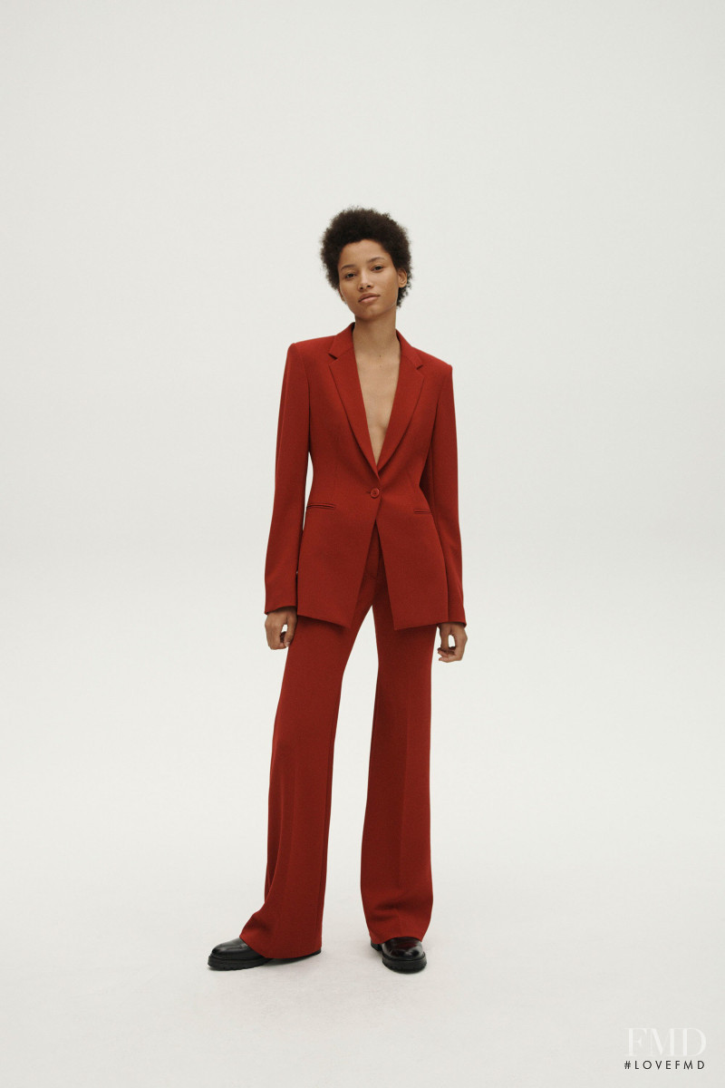 Lineisy Montero featured in  the Theory lookbook for Resort 2018