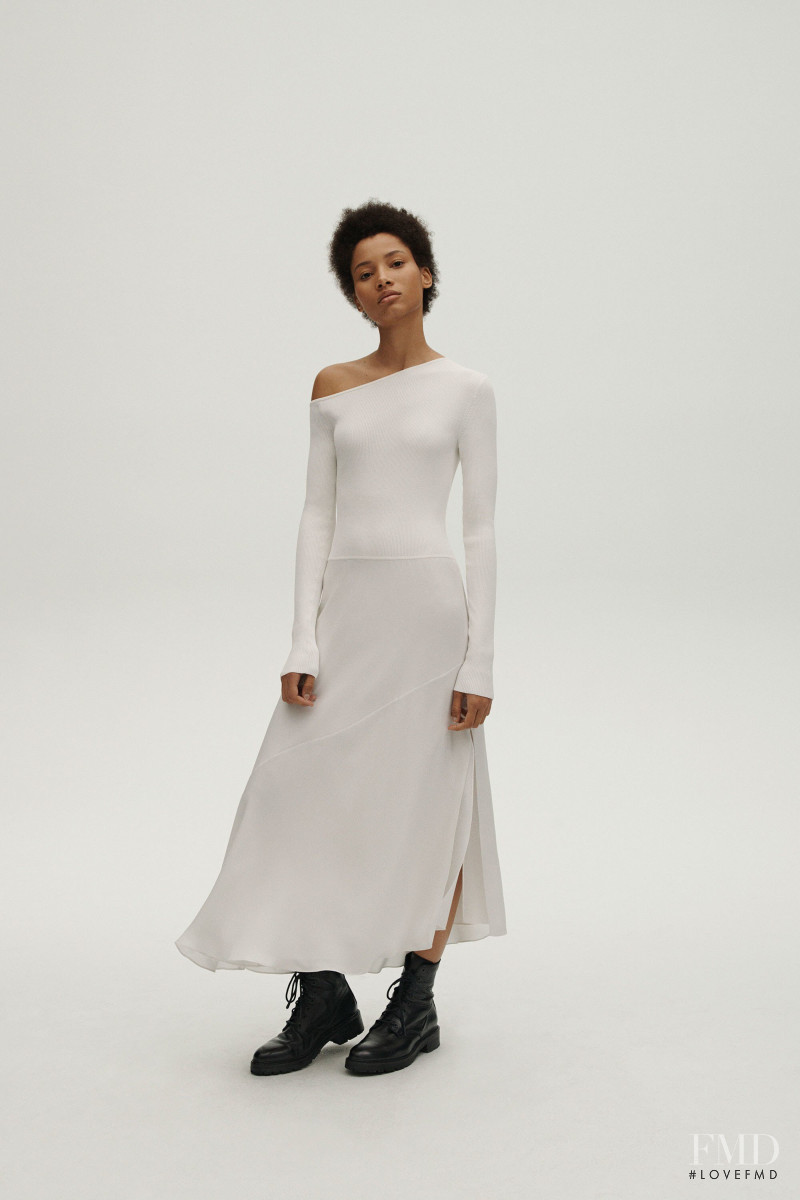 Lineisy Montero featured in  the Theory lookbook for Resort 2018