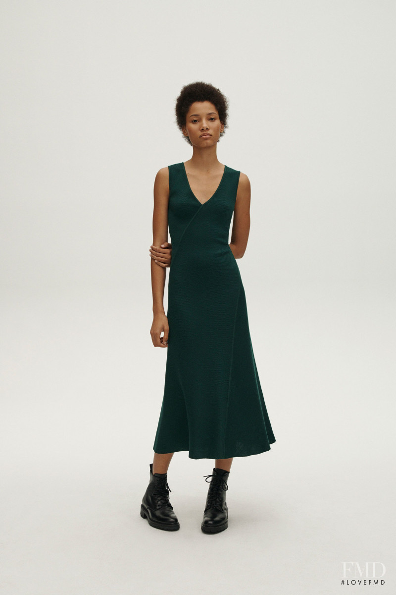 Lineisy Montero featured in  the Theory lookbook for Resort 2018